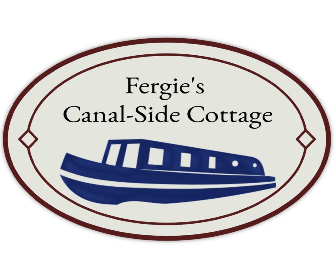 Fergies Canal Side Cottage Ворик Екстер'єр фото